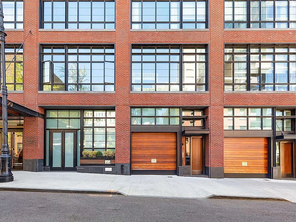 1st image of 150 Charles St APT 1BN
