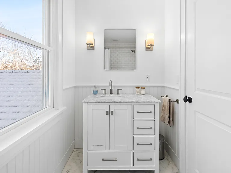 152 N Ferry Rd — Photo 12