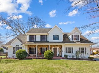 755 Turnpike Tpke, Pompton Plains, NJ 07444