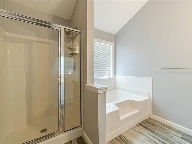 1617 Amhearst Walk Rd — Photo 24