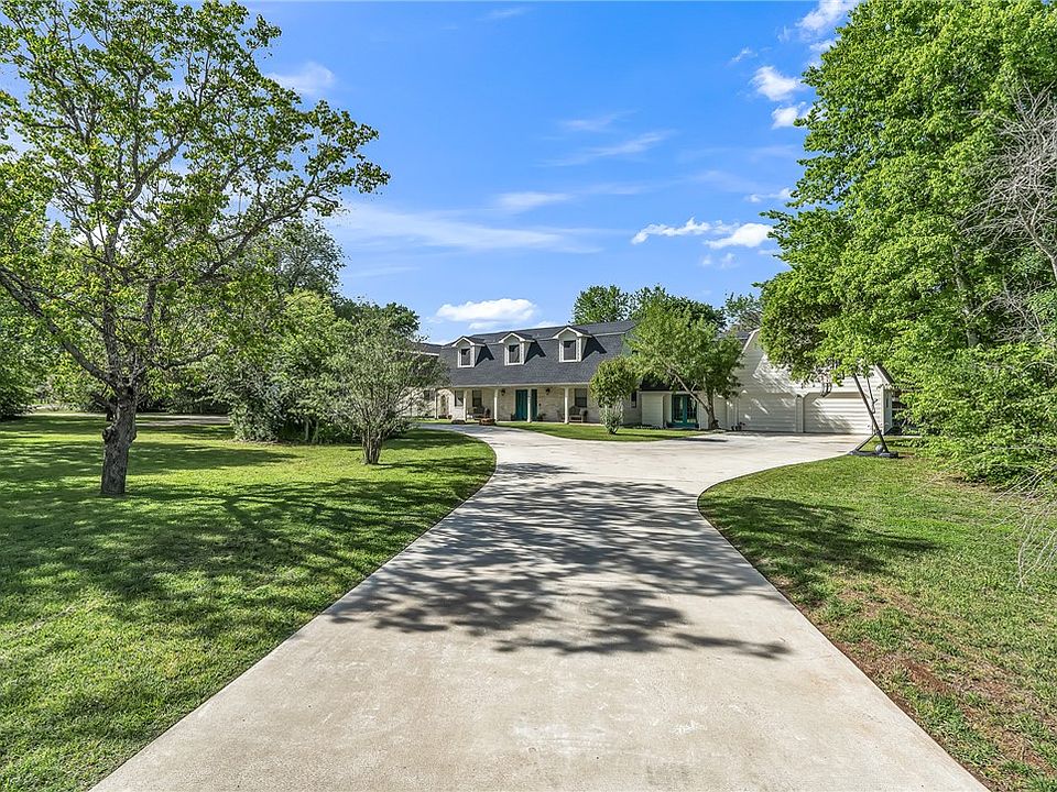 1st image of 1501 Bluebonnet Dr