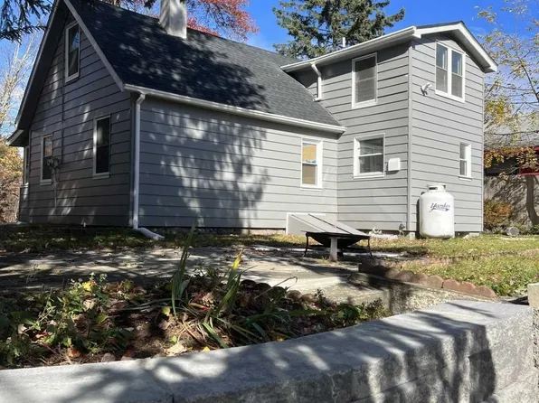30 Passaic Dr, Hewitt, NJ 07421