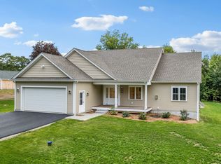 262 S Glenwood Rd, Rutland, MA 01543