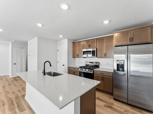 4342 Meadowview Dr, Waconia, MN 55387