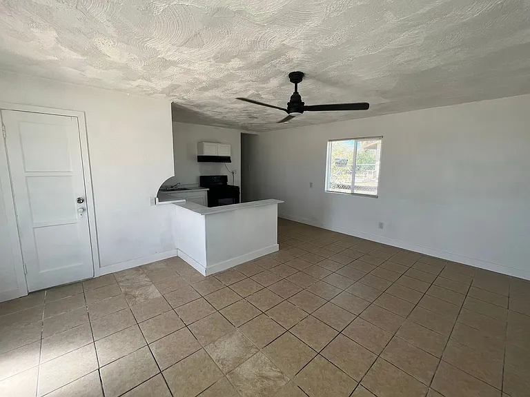 6104 Chia Ave — Photo 4