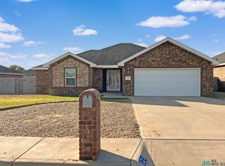 121 Almond Tree Ln, Clovis, NM 88101