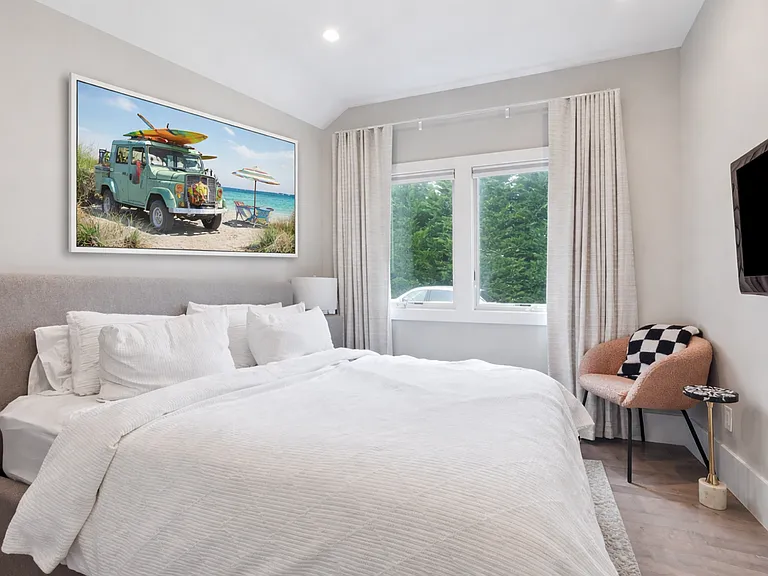 7 Dellaria Ave — Photo 18