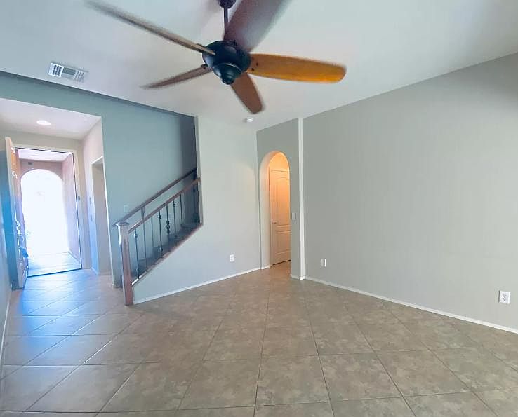 1st image of 1613 W Lacewood Pl