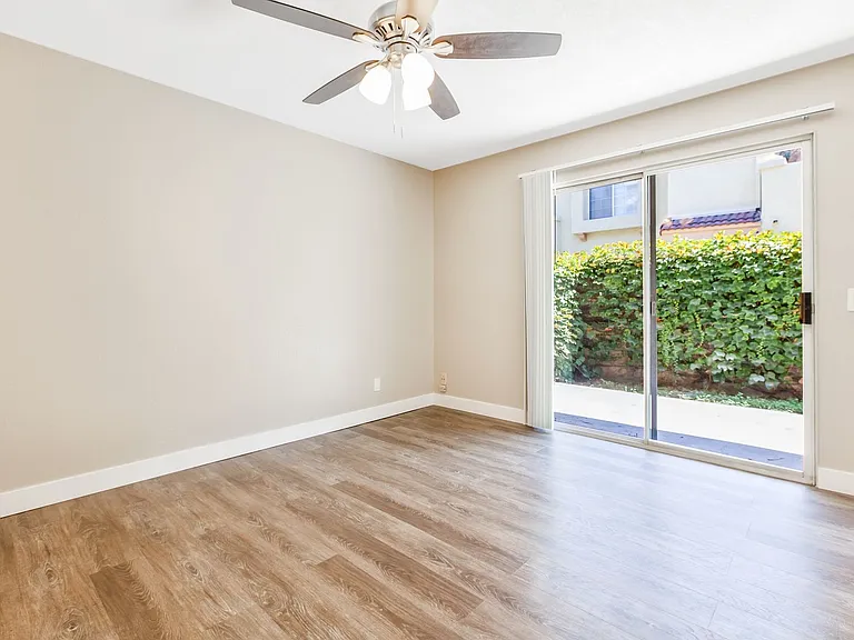 8182 Artesia Blvd — Photo 24