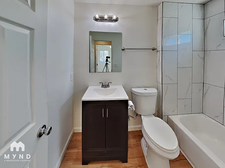 5631 53rd St #3 — Photo 11