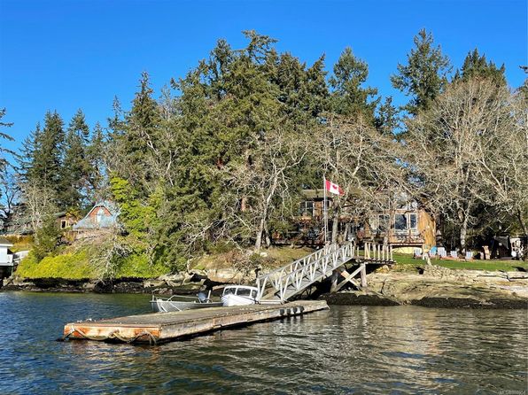 4 Pirates Ln, Nanaimo, BC V9R 6R1