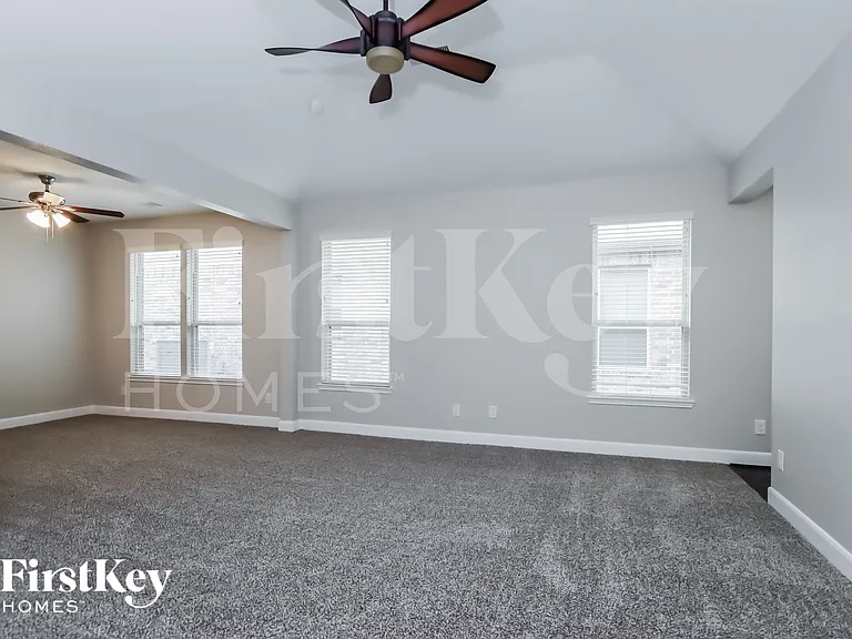 6015 River Timber Trl — Photo 7