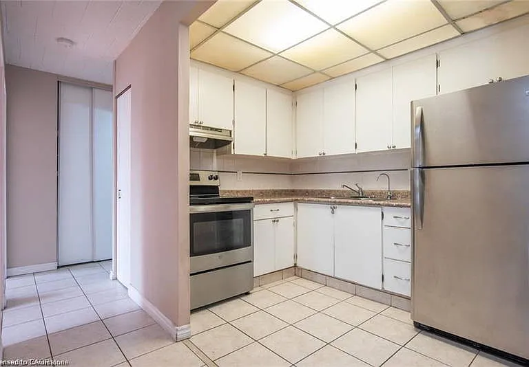 71 Vanier Dr #211 — Photo 4