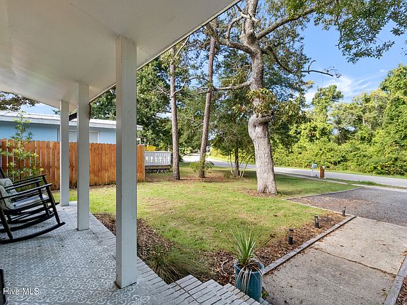 5th image of 424 Keziah Street
