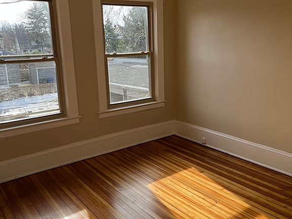 5th image of 17805 Clifton Blvd #2