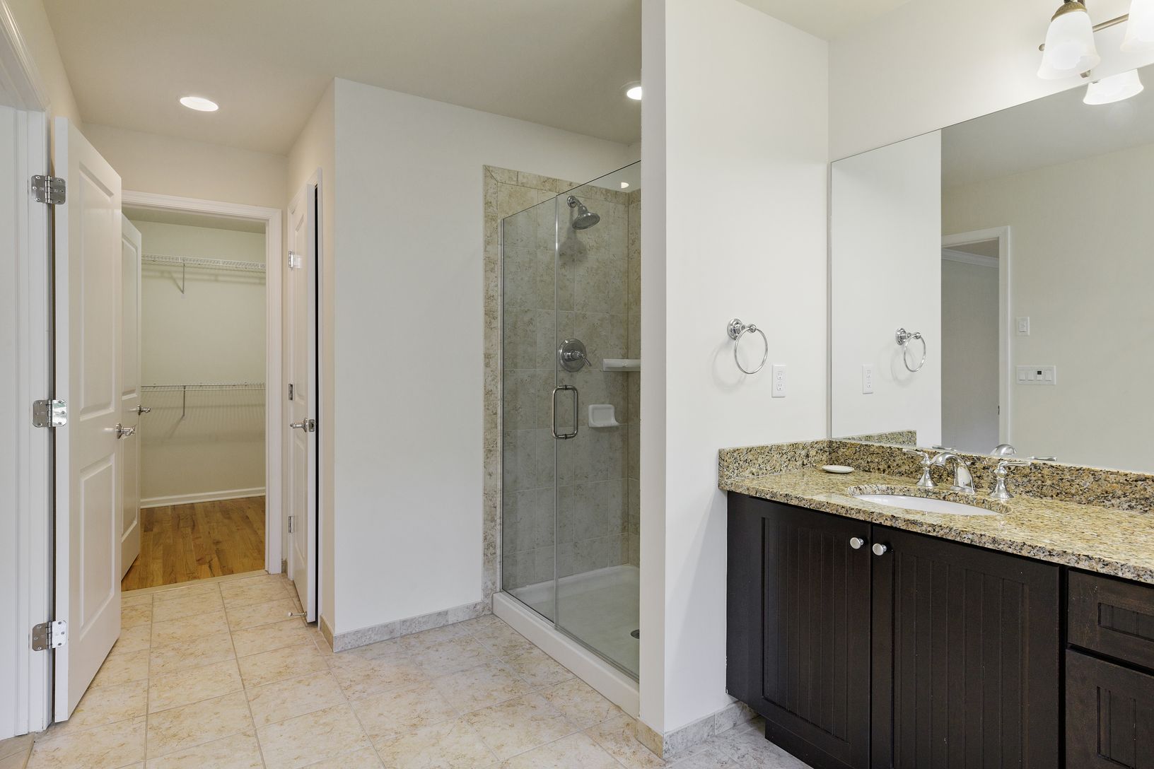  Master Bathroom with Separate Water Closet & Oversized WIC