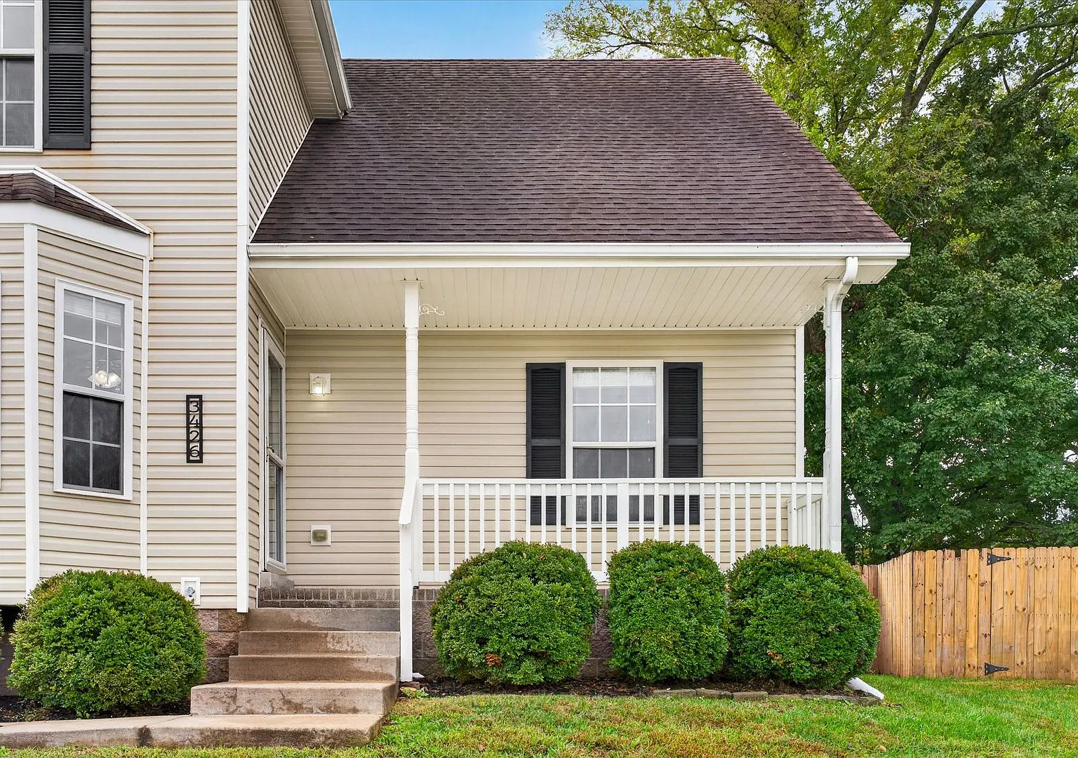 Pet Friendly Four Bedroom! — Photo 4