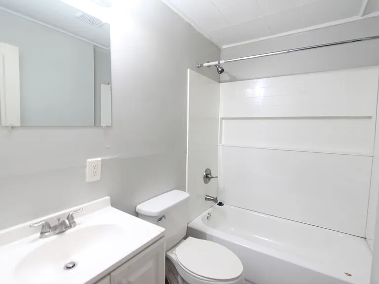 1433 Rayfield Dr — Photo 14