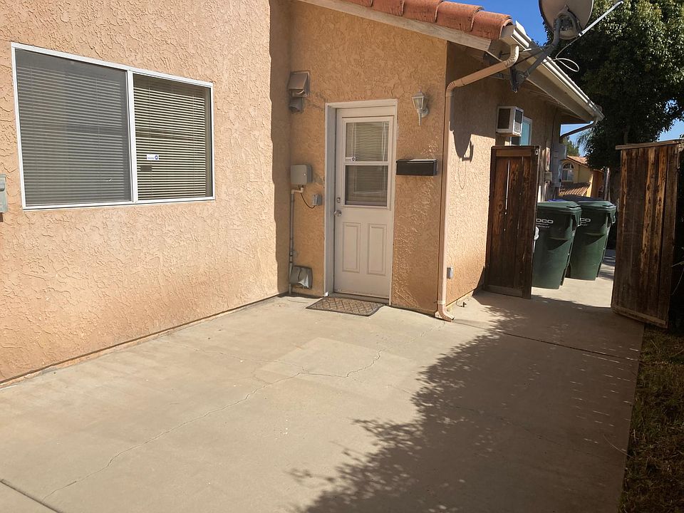 1st image of 702 Hastings Ct