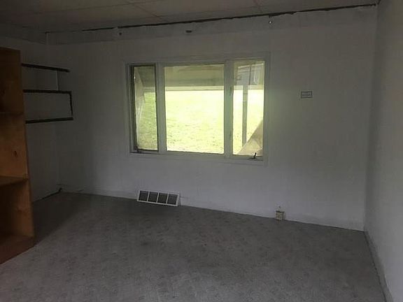 5th image of 12730 Water St