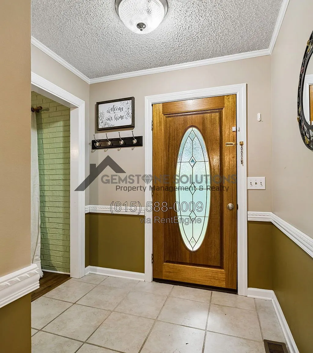 4 bed, 3.5 bath, 2914 sqft, $3,250 — Photo 4
