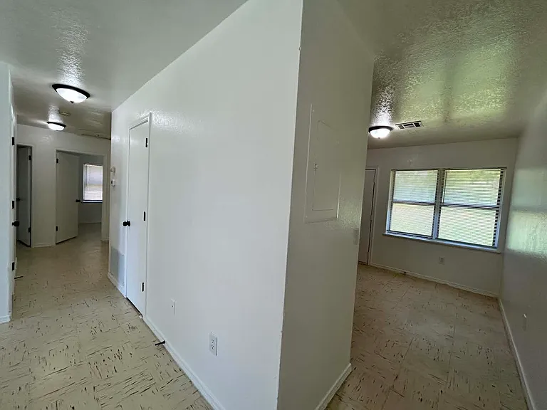 224 Bainbridge Ave — Photo 5