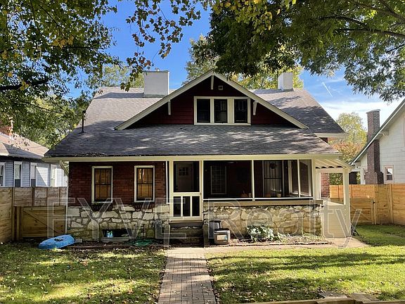 2nd image of 2537 Woodbine Ave