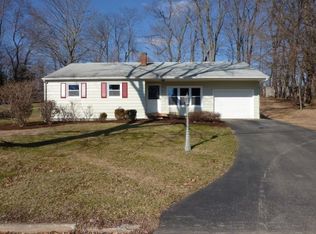 200 Ridgefield Rd, Endicott, NY 13760