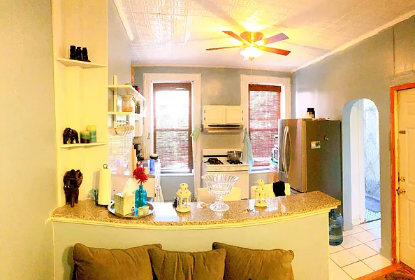 Rented by Rapid Realty Cobble Hill | media 61