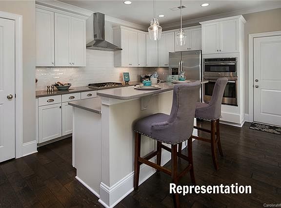 5th image of 6011 Phyliss Ln