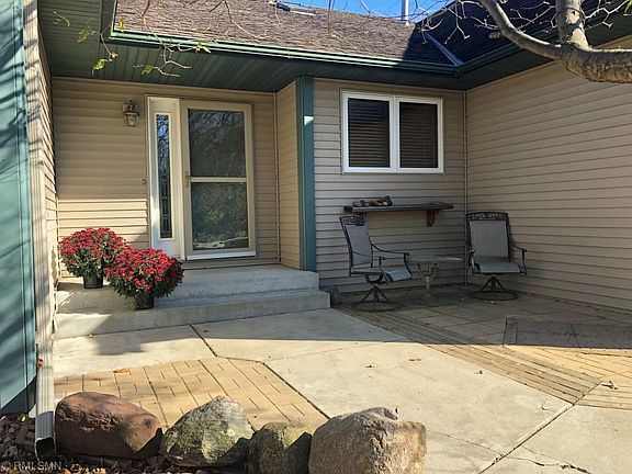 2nd image of 8705 Chanhassen Hills Dr N