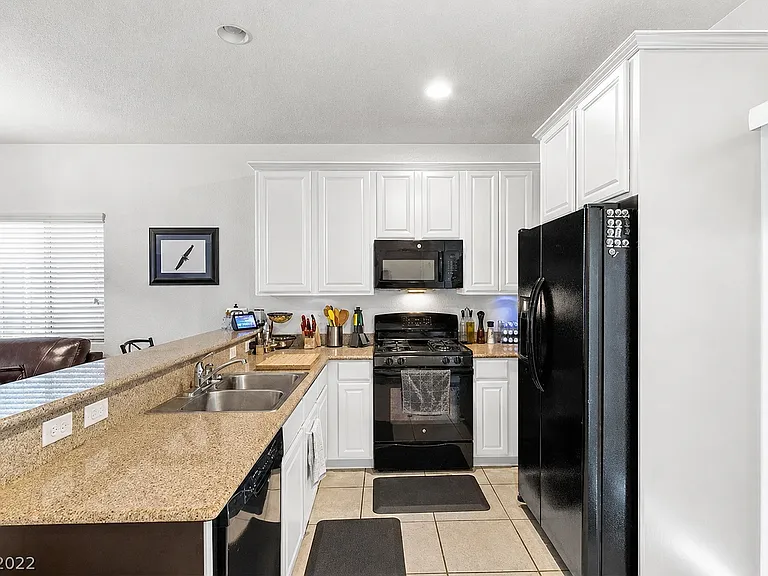 9069 Entrancing Ave — Photo 9