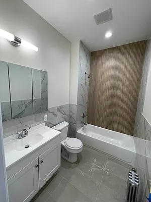 Rented by Prime Square Realty | media 2