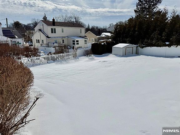 3rd image of 83 Ploch Rd