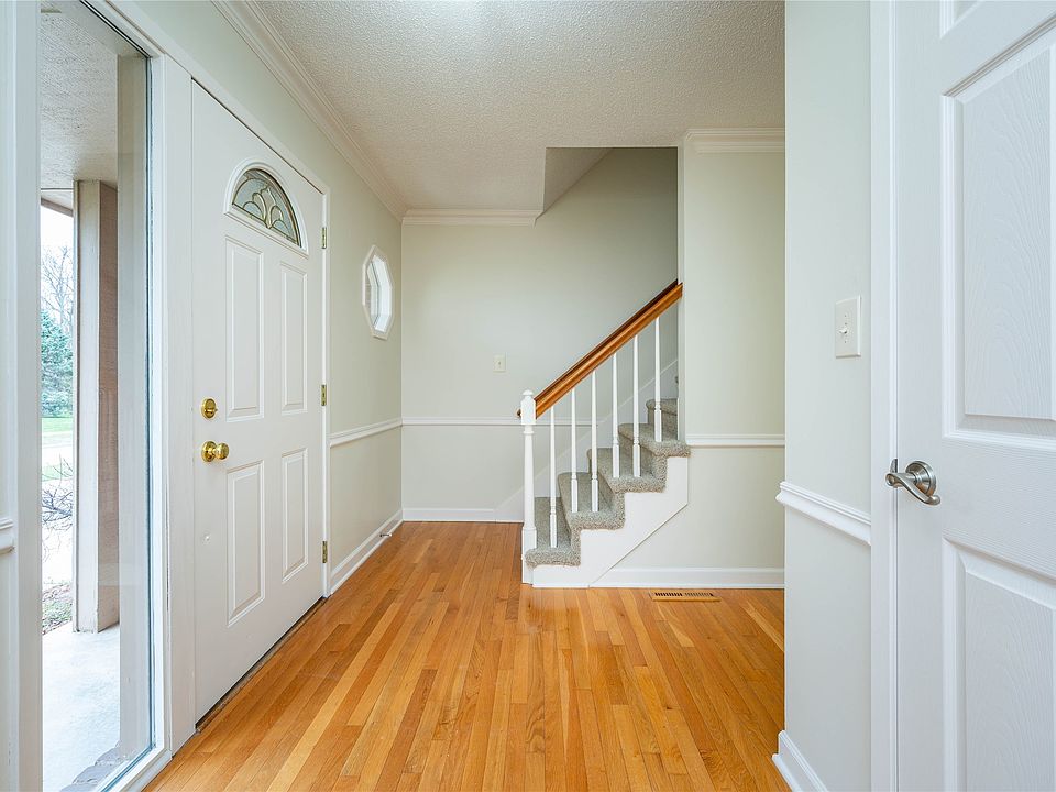 4659 Elm St, West Des Moines, IA 50265 | MLS #737946 | Zillow