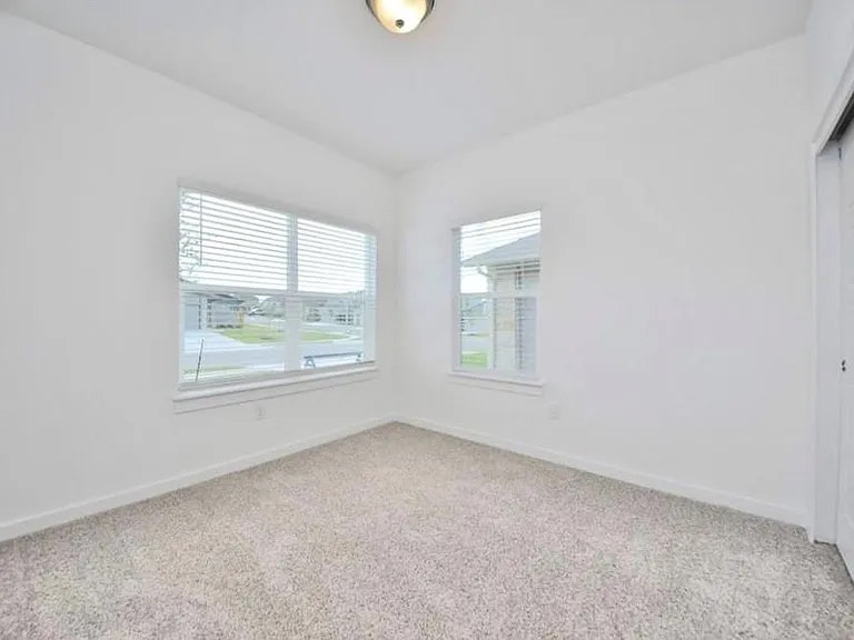 10307 Norshire Ln — Photo 22