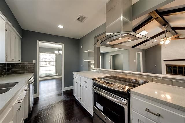 1st image of 2119 Redondo Dr