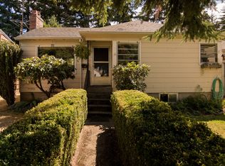 9012 NE Broadway St, Portland, OR