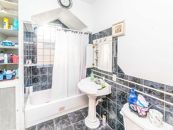 4th image of 5631 W 23rd Pl