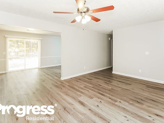 5th image of 300 N Meade Dr