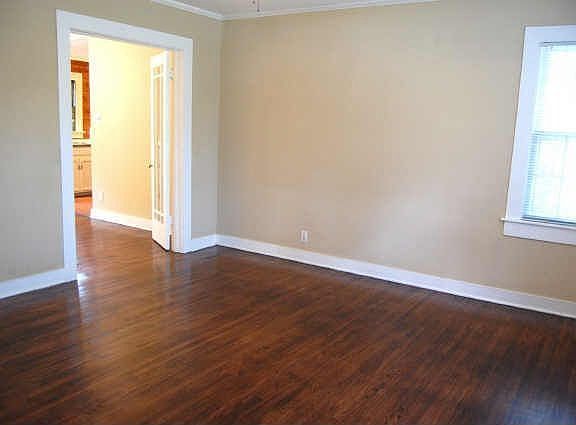 2nd image of 8935 San Leandro Dr