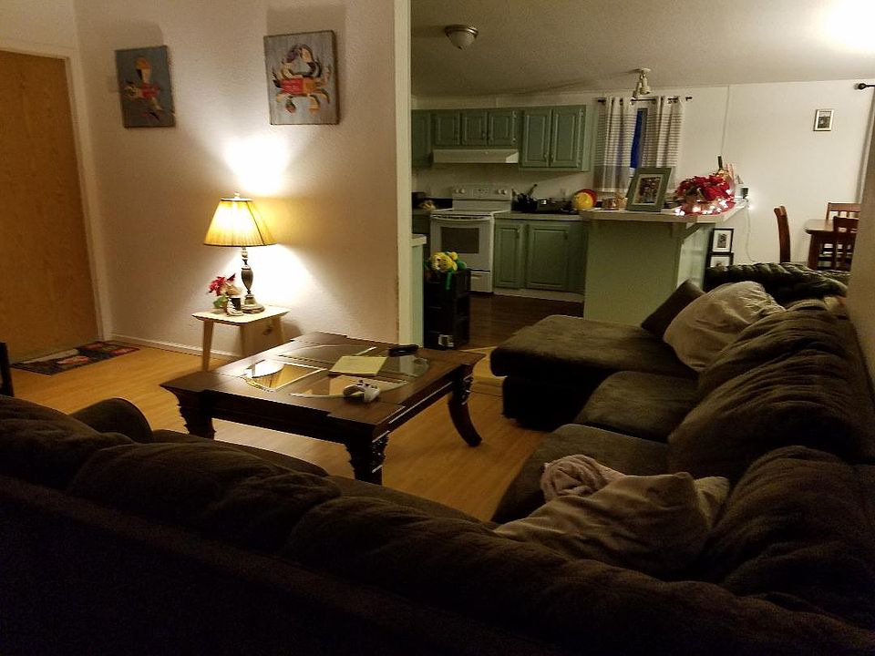 1st image of 11933 Hobby St SE