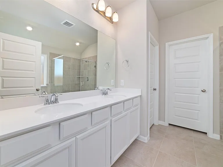 21518 Carbone Ln — Photo 17