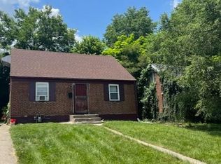 425 Clifton Dr, Dayton, OH 45417