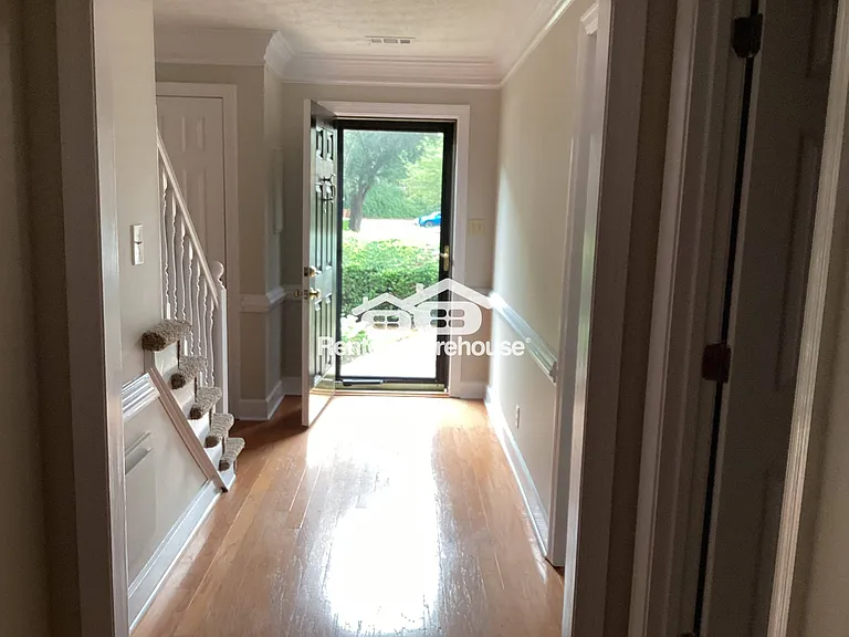 7908 Briar Villa Pl — Photo 13