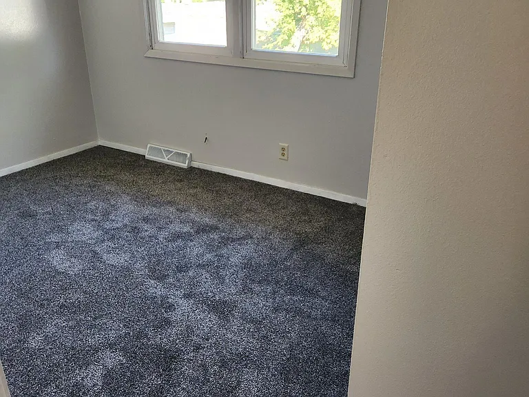 1502 Delta Dr — Photo 10
