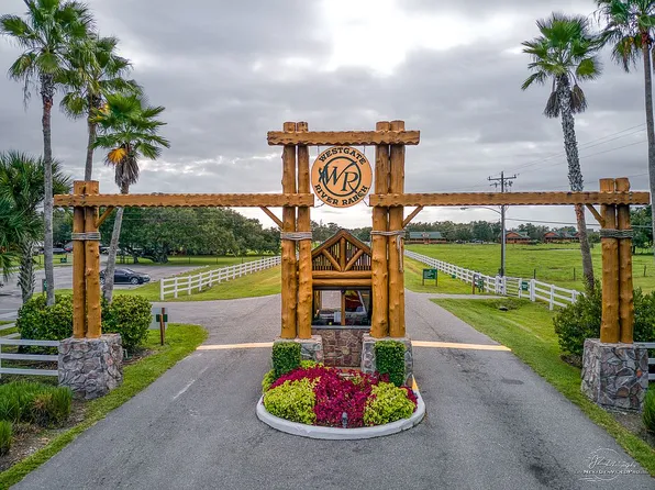6123 Riviera Dr, Lake Wales, FL 33898