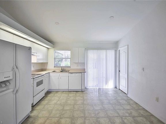 4th image of 1229 SE 23rd Ave
