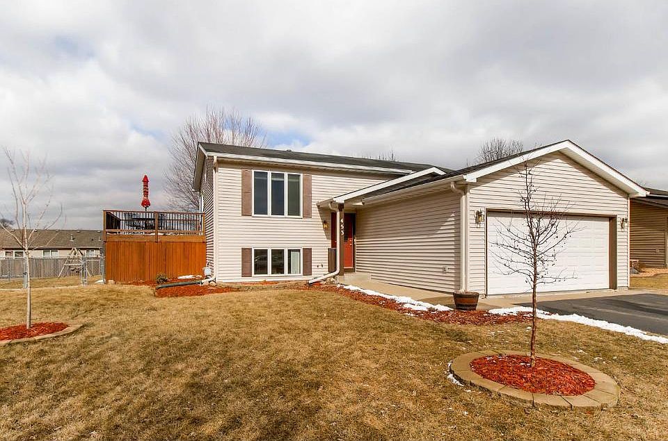 1st image of 453 Braeburn Dr