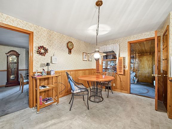 3rd image of 58 Pine Hill Rd